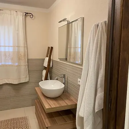 Domo Minnannu Miriu Bed and Breakfast