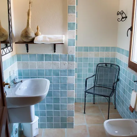 Bed and Breakfast Domo Minnannu Miriu 3*